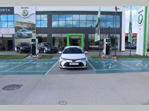 2025 Benzin Otomatik Toyota Corolla Beyaz Asal