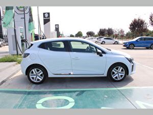 2024 Benzin Otomatik Renault Clio Beyaz Asal
