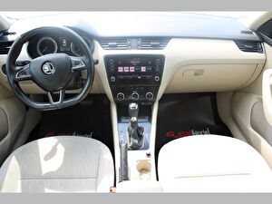 2017 Benzin Otomatik Skoda Octavia Beyaz Asal