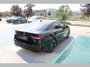2025 Elektrik Otomatik Skoda Superb Siyah Asal