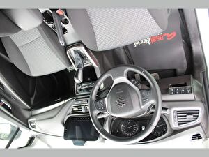 2024 Hybrid Otomatik Suzuki S-Cross Gümüş Gri Asal