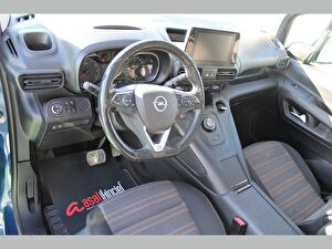 2023 Dizel Otomatik Opel Combo Mavi Asal