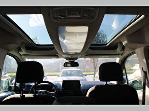 2023 Dizel Otomatik Opel Combo Mavi Asal