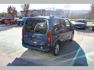 2023 Dizel Otomatik Opel Combo Mavi Asal