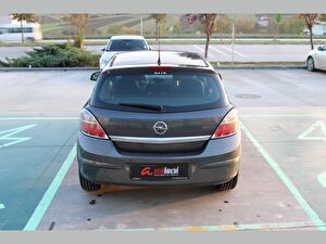 2011 Dizel Otomatik Opel Astra Gri Asal
