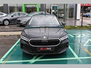 2024 Benzin Otomatik Skoda Superb Siyah Asal