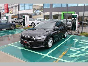 Skoda Superb Sedan 1.5 TSI Mhev Elite DSG