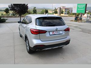 2024 Benzin Otomatik Mg HS Gri Asal