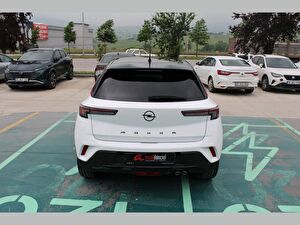 2022 Benzin Otomatik Opel Mokka Beyaz Asal