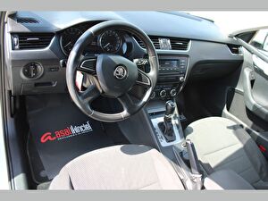 2013 Dizel Otomatik Skoda Octavia Beyaz Asal