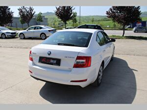 2013 Dizel Otomatik Skoda Octavia Beyaz Asal