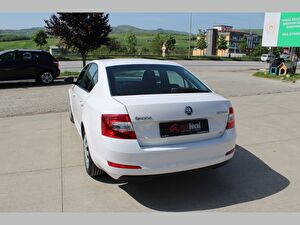2013 Dizel Otomatik Skoda Octavia Beyaz Asal