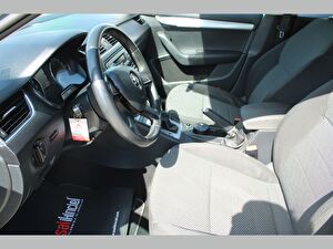 2013 Dizel Otomatik Skoda Octavia Beyaz Asal