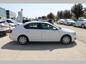 2013 Dizel Otomatik Skoda Octavia Beyaz Asal