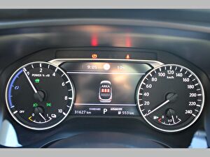 2023 Hybrid Otomatik Nissan Qashqai Gri Asal