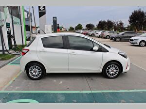 2017 Benzin Otomatik Toyota Yaris Beyaz Asal