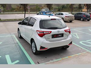 2017 Benzin Otomatik Toyota Yaris Beyaz Asal