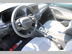 2026 Hybrid Otomatik Skoda Octavia Gri Asal