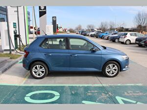 2020 Benzin Otomatik Skoda Fabia Mavi Asal