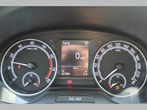 2020 Benzin Otomatik Skoda Fabia Mavi Asal