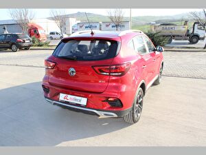 2024 Benzin Otomatik Mg ZS Kırmızı Asal