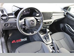 2024 Benzin Otomatik Skoda Fabia Gri Asal