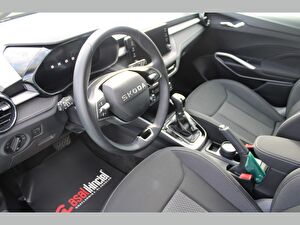 2026 Benzin Otomatik Skoda Fabia Yeşil Asal