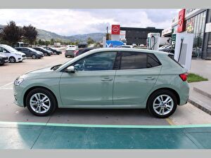 2026 Benzin Otomatik Skoda Fabia Yeşil Asal