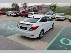 2017 Benzin + LPG Otomatik Hyundai Accent Blue Beyaz Asal