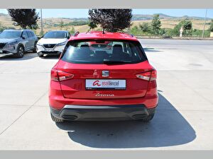 2023 Benzin Manuel Seat Arona Kırmızı Asal