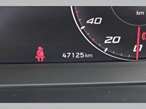 2023 Benzin Manuel Seat Arona Kırmızı Asal