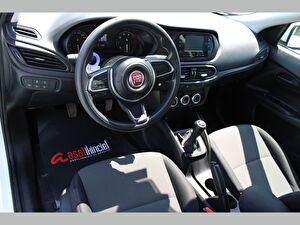 2024 Dizel Manuel Fiat Egea Beyaz Asal