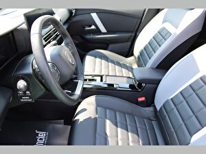 2025 Benzin Otomatik Citroen C4 Yeşil Asal