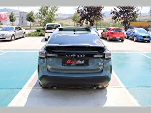 2025 Benzin Otomatik Citroen C4 Yeşil Asal