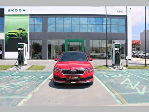 2022 Benzin Otomatik Skoda Kamiq Kırmızı Asal