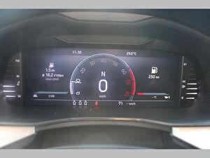 2022 Benzin Otomatik Skoda Kamiq Kırmızı Asal