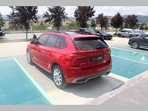 2022 Benzin Otomatik Skoda Kamiq Kırmızı Asal