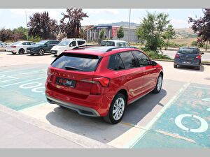 2022 Benzin Otomatik Skoda Kamiq Kırmızı Asal