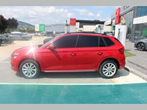 2022 Benzin Otomatik Skoda Kamiq Kırmızı Asal