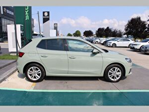 2025 Benzin Otomatik Skoda Fabia Yeşil Asal
