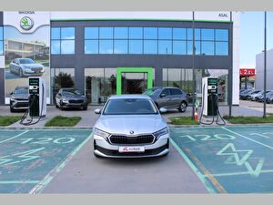 2024 Benzin Otomatik Skoda Octavia Gri Asal