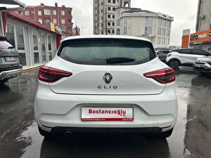 2022 Benzin Otomatik Renault Clio Beyaz Bostancıoğlu