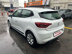 2022 Benzin Otomatik Renault Clio Beyaz Bostancıoğlu