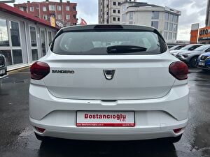 2022 Benzin Otomatik Dacia Sandero Beyaz Bostancıoğlu