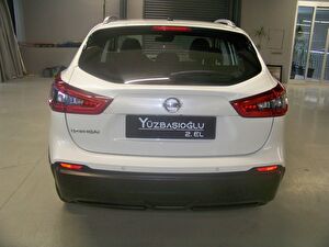 2018 Benzin Otomatik Nissan Qashqai Beyaz Yüzbaşıoğlu