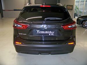 2020 Dizel Otomatik Nissan Qashqai Siyah Yüzbaşıoğlu