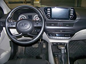 2022 Benzin Otomatik Hyundai i20 Mavi Yüzbaşıoğlu