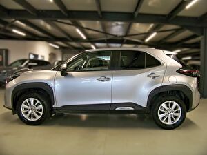 2022 Hybrid Otomatik Toyota Yaris Gümüş Gri Yüzbaşıoğlu