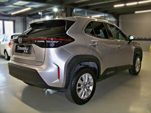 2022 Hybrid Otomatik Toyota Yaris Gümüş Gri Yüzbaşıoğlu
