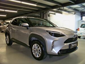 2022 Hybrid Otomatik Toyota Yaris Gümüş Gri Yüzbaşıoğlu